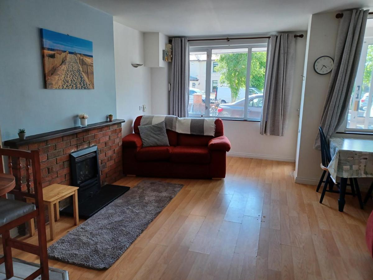 Newcastlecourt3 Apartment Galway Bagian luar foto